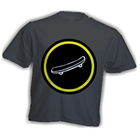 חולצת לוגו סקייטבורד של מקס